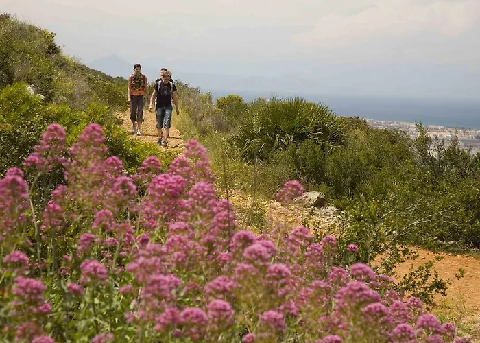 Jazmin By Family Homes *